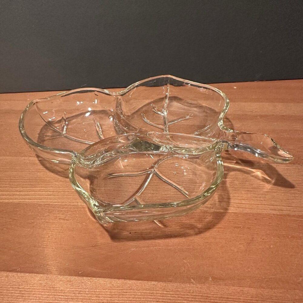 Vintage Hazel Atlas Leaf Divided Relish Dish Clear Glass 3 Section Serving Tray - Picture 3 of 8